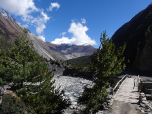 Un pont vers les neiges éternelles (on devine que j'ai peu de choses à dire sur une photo quand je me mets à faire de la poésie de bistrot)