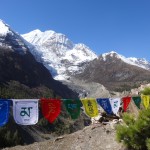 "Om Mani Padme Hum", le mantra de la grande compassion, orne beaucoup des chemins de l'Annapurna.