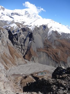 Une montée raide jusqu'au High Camp.