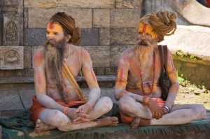 Des sadhus: ce sont des prêtres hindous.