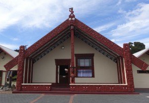 Une maison d'un village maori.