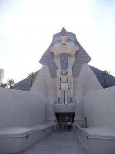 et sphinx sont voisins à Las Vegas.