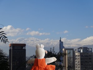 Depuis les collines de la ville on peut voir la cordillère des Andes.