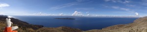 Le plus haut lac navigable du monde : le lac Titicaca.